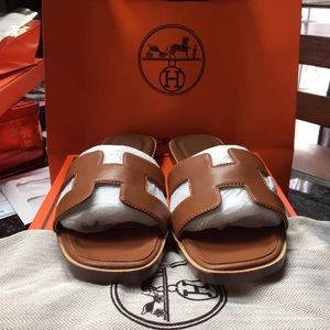 H Oran Sandals size 8